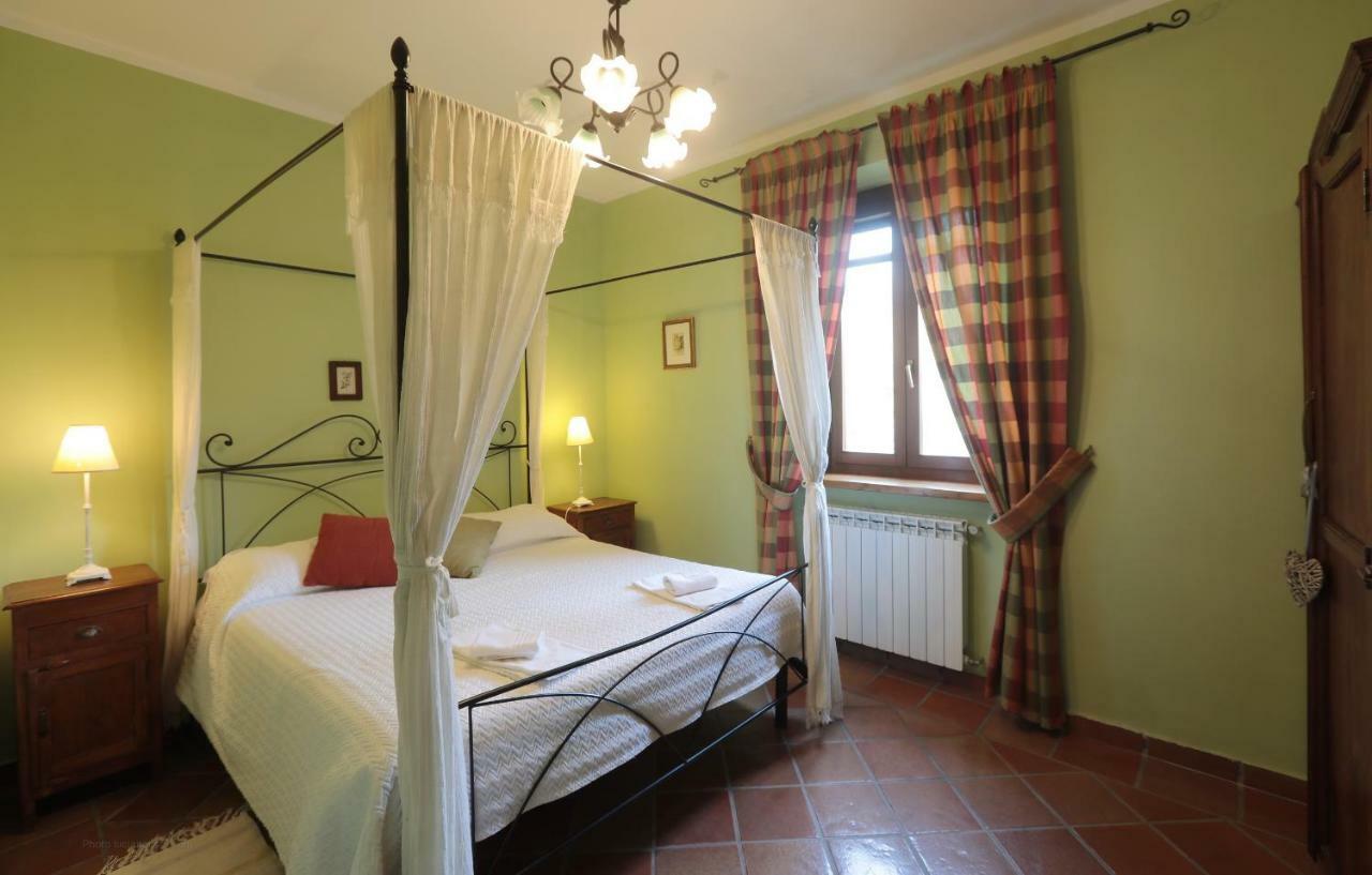 Agriturismo Ai Due Cedri Capranica Exterior foto